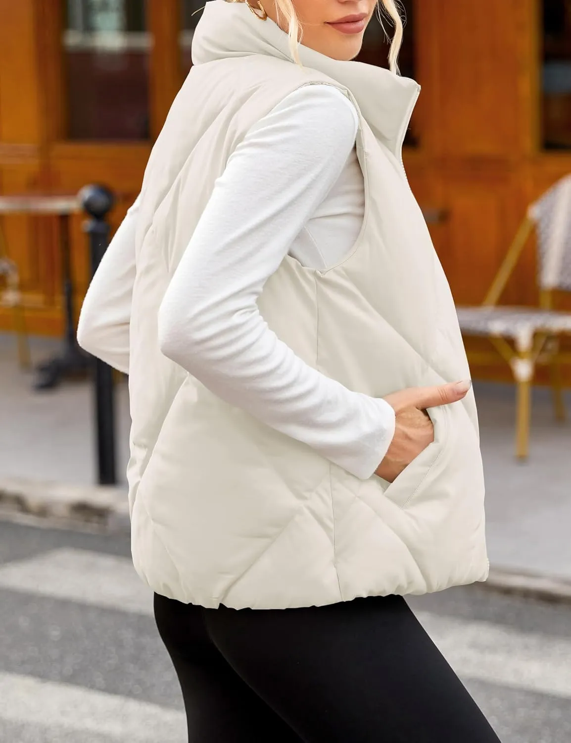 MEROKEETY Womens 2025 Puffer Vest Sleeveless Zip Up Quilted Coat Stand Collar Gilet Jacket With Pockets