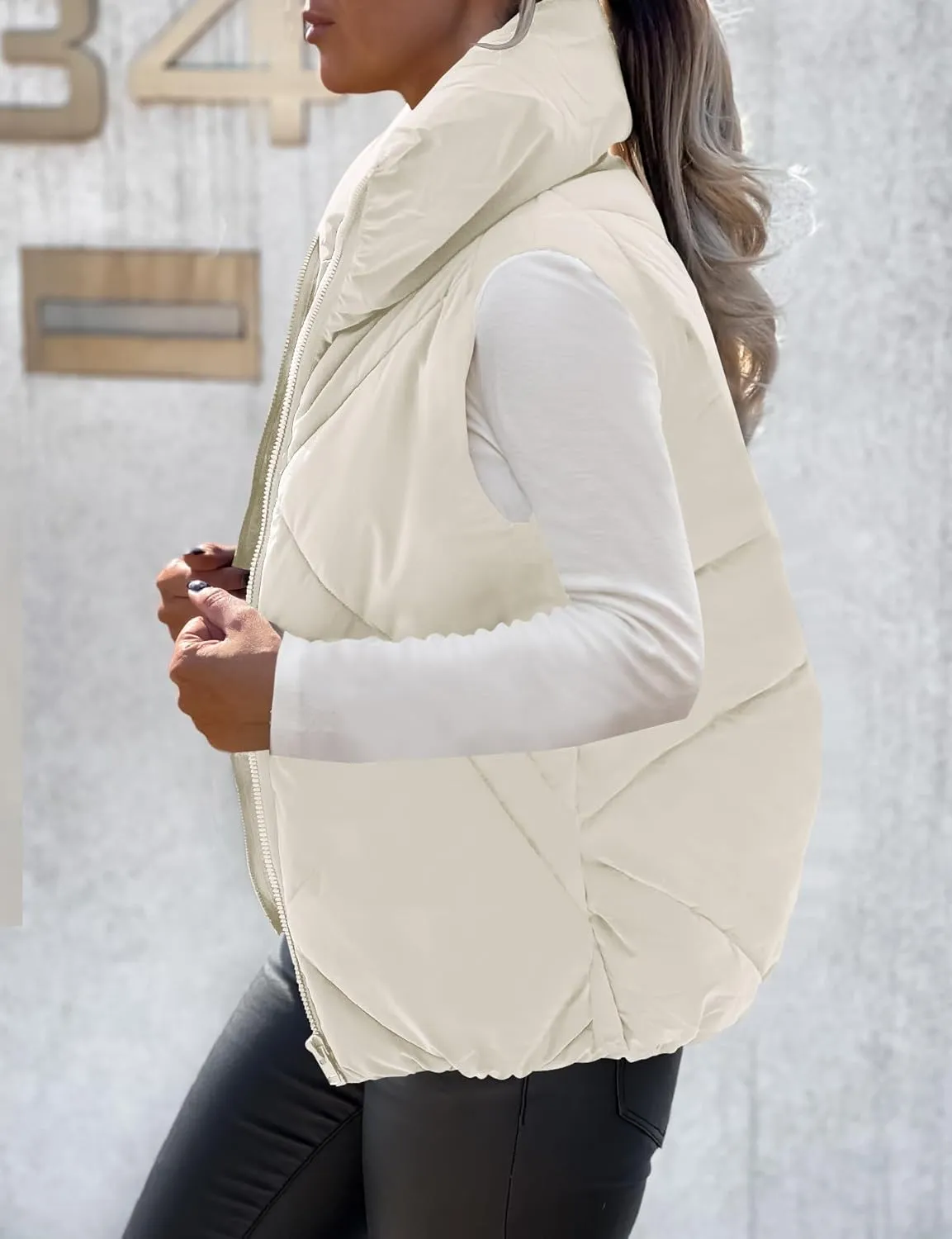 MEROKEETY Womens 2025 Puffer Vest Sleeveless Zip Up Quilted Coat Stand Collar Gilet Jacket With Pockets